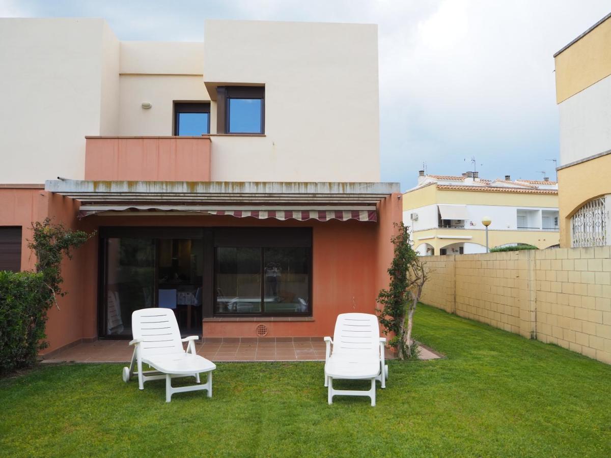 הוילה Casa L'Escala, Piscina Comuntaria I Jardi Privat מראה חיצוני תמונה