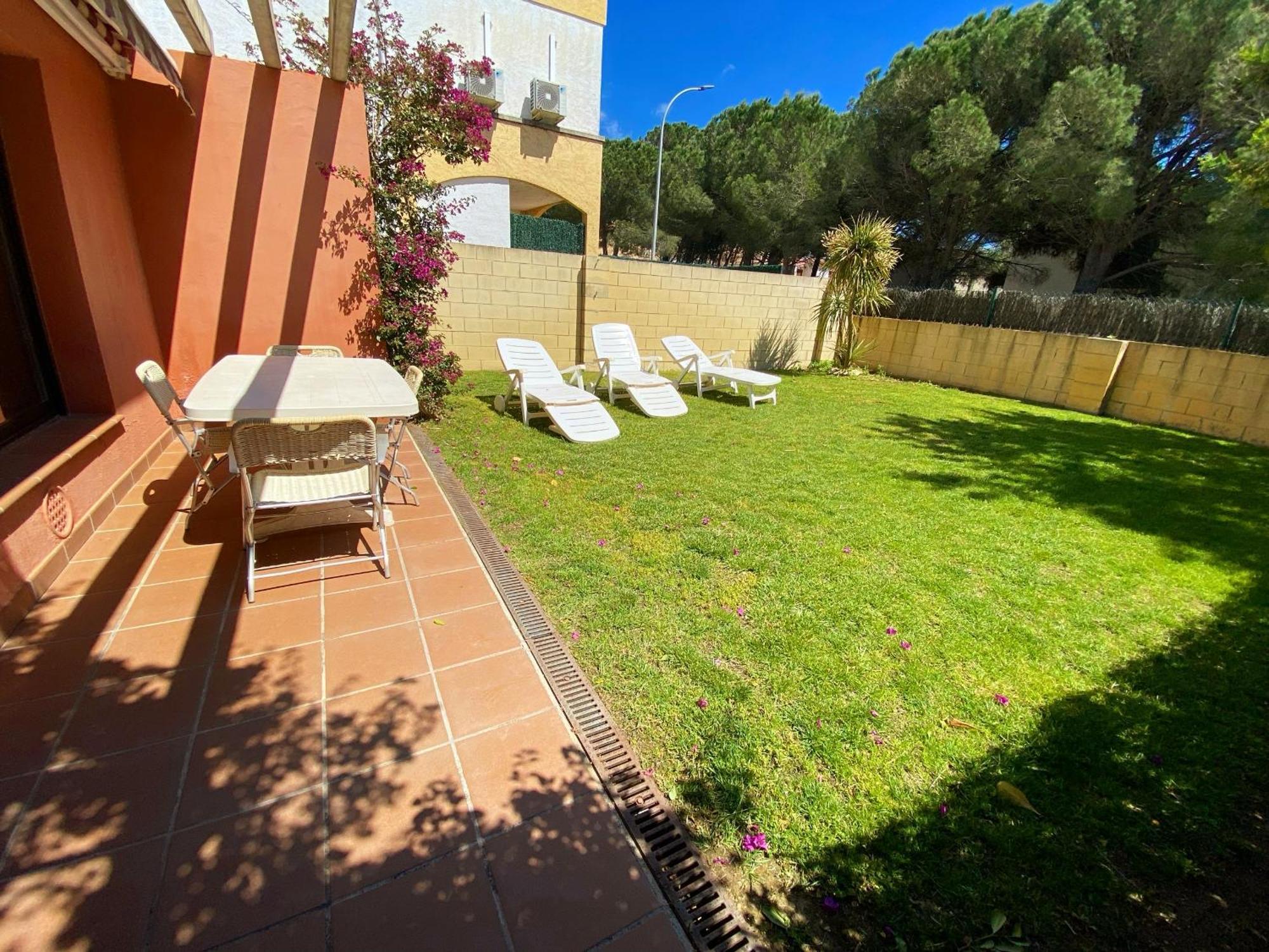 הוילה Casa L'Escala, Piscina Comuntaria I Jardi Privat מראה חיצוני תמונה
